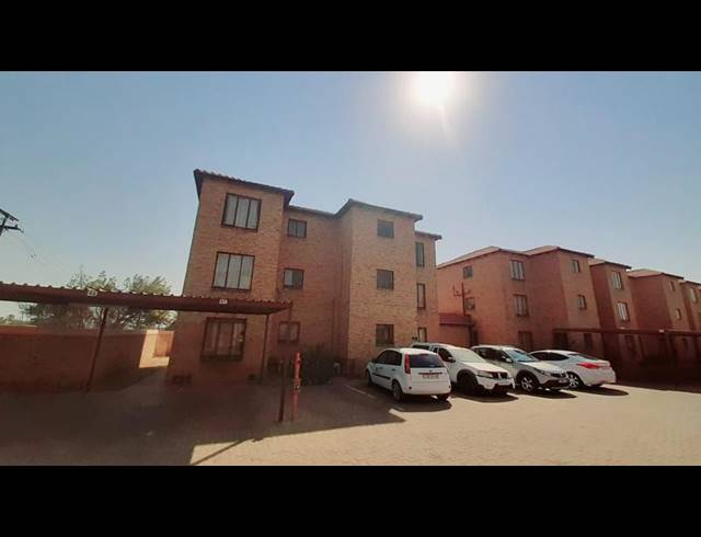 2 BEDROOM APARTMENT FOR SALE IN GREENHILLS EXT 3